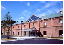 Maizuru City Commemoration Hall (Akarenga Building No.2)